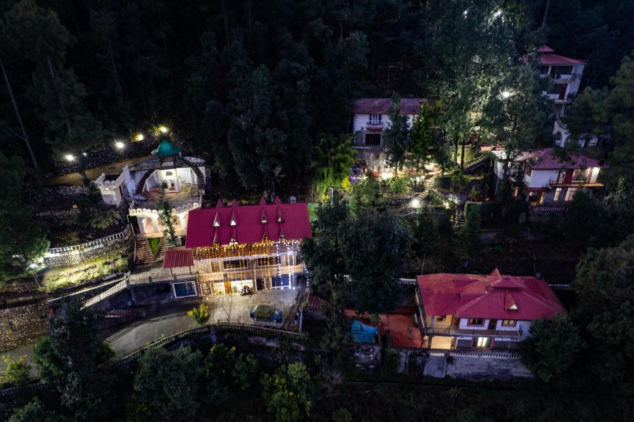 The Canadian Woods Resort 나이니탈 외부 사진