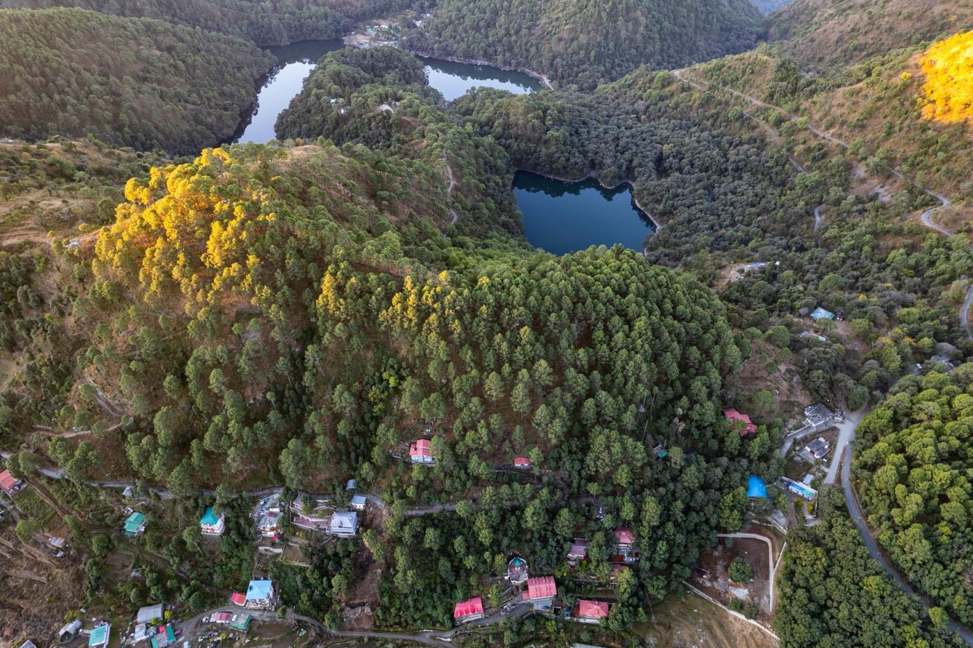 The Canadian Woods Resort 나이니탈 외부 사진